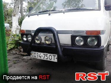 Накладки на фары ( очки) Nissan Vanette микроавтобус 1982 1.5 Бензин Одесса