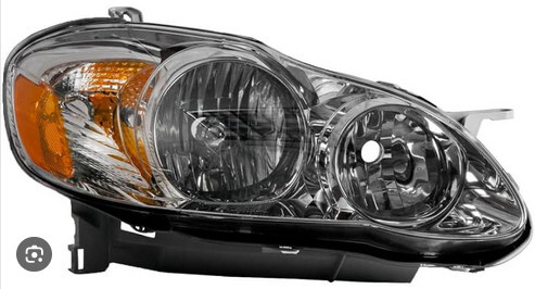 Права фара 8113002360   Toyota Corolla