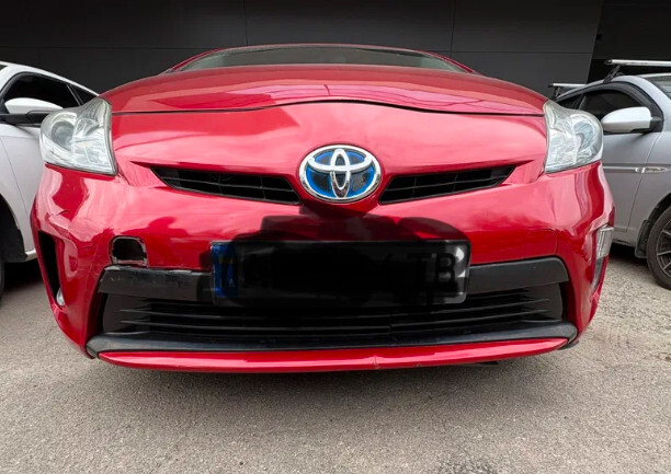 Решітка бампера нижня Toyota Prius 30  2013 хетчбек 1.8 Гибрид 