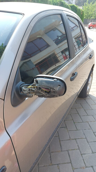 Корпус левого та правого Nissan Micra K12  2008 хэтчбек 12.0 Бензин Черневцы