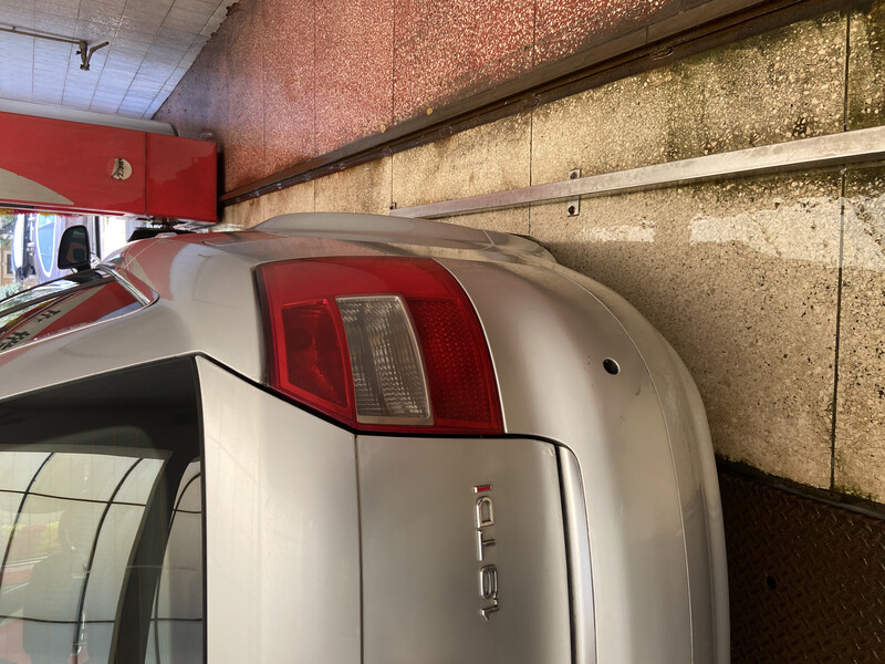 Левый задний стоп Audi A4 универсал 2004 г.  1.9 л дизель Одесса