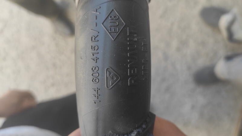 Патрубок інтеркулера лівий Renault Megane 3  2013 універсал 1.5 Дизель 