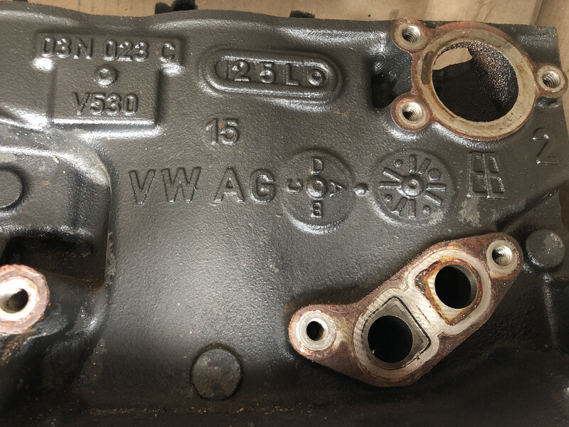 Блок двигателя голый 04L100103АХ   Volkswagen Passat