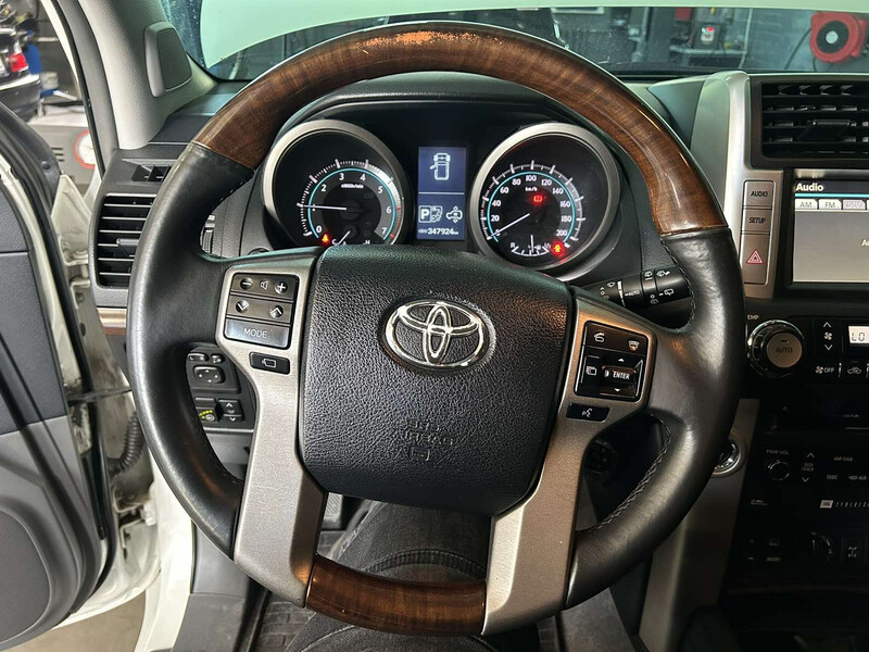Кермо 4510060690C0   Toyota Land Cruiser Prado