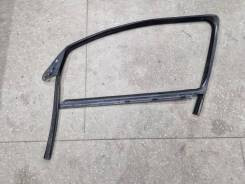 Уплотнитель направляющая водительской двери Skoda Octavia A5  2009 универсал 1.9 Дизель Киев