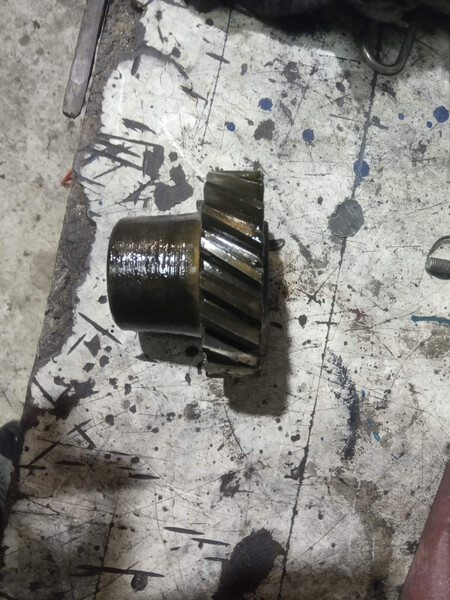 Ведуча шестерня ГАЗ 69  1975 2.0 Бензин 