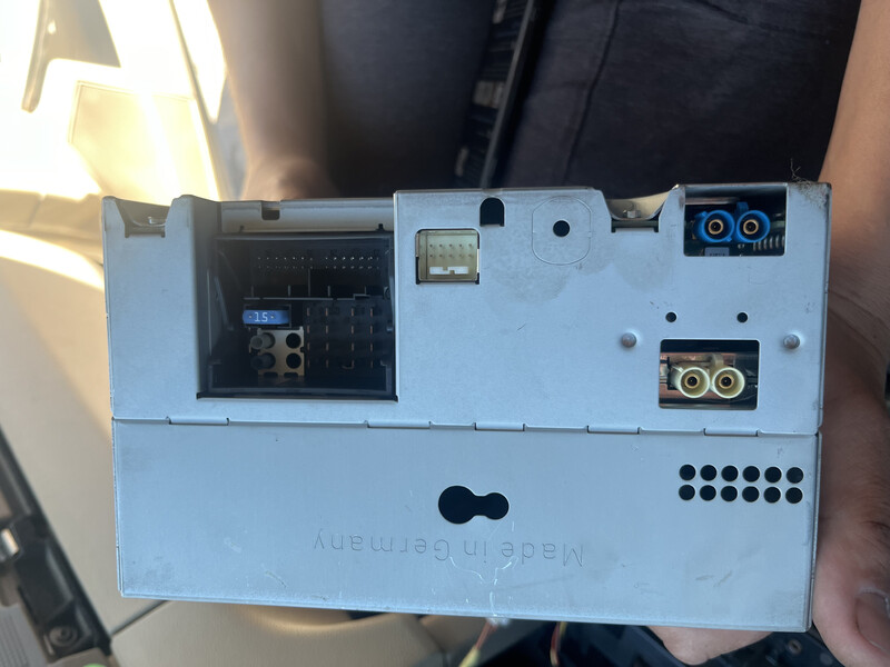 Адаптер usb Mercedes E-Class 2010 г.  2.0 л дизель