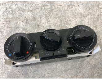 Панель управління пічки Volkswagen Polo 5  2010 универсал 1.6 Дизель 