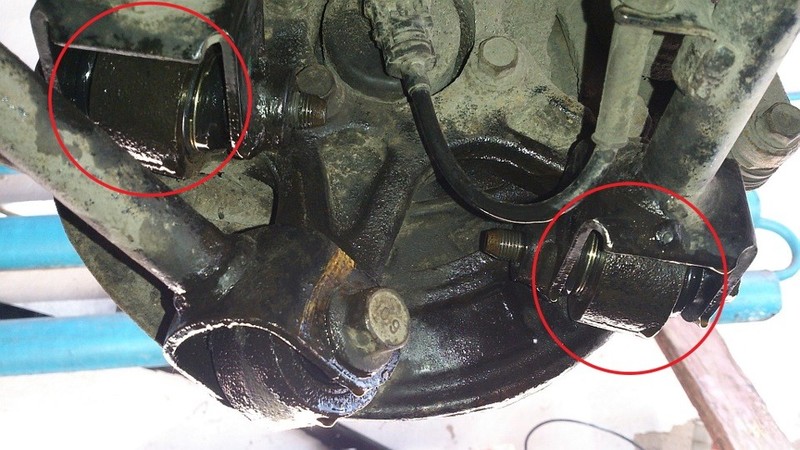 Сайлентблок верхнего рычага Chevrolet Epica  2009 2.0 Бензин Киев