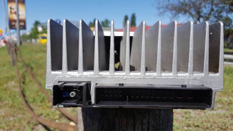 Усилитель магнитофона Mercedes-Benz M-Class W 164 2007 111111111.1 Бензин Одесса