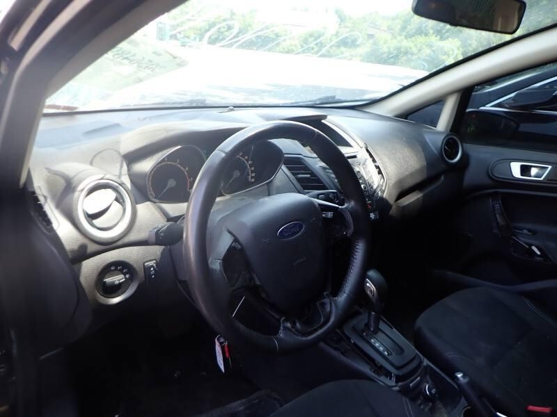 Кнопки на руль Ford Fiesta MK7  2016 хэтчбек 1.6 Бензин Херсон
