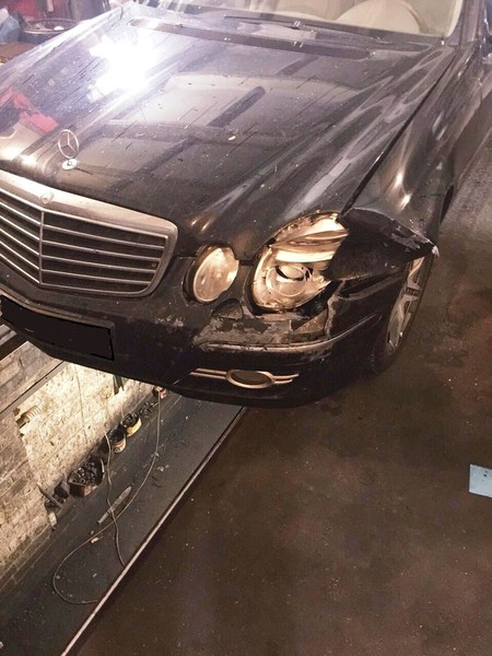 Бампер передний Mercedes E-Class W211 2008 г.  2.8 л бензин Киев