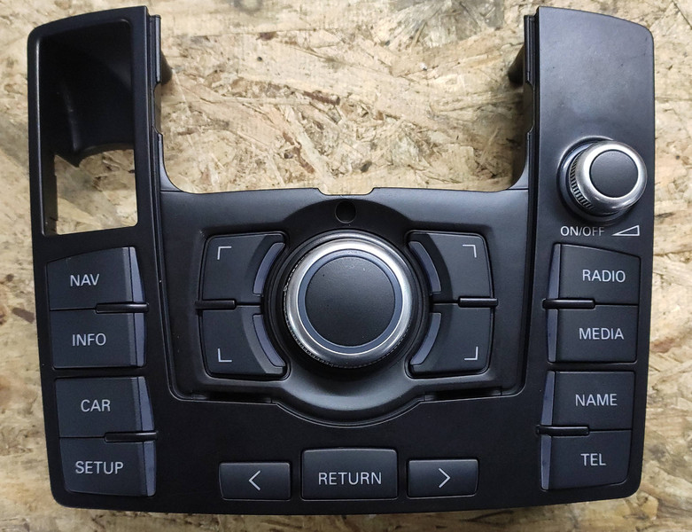 Панель управления мультимедийной системы mmi Audi A6 C6  2010 универсал 2.0 Бензин Одесса