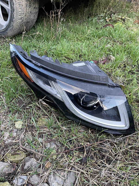 Передня фара LR084682   Land Rover Range Rover Evoque