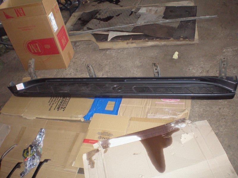 Порог правый (подножка) Lexus LX  2006 4.7 Бензин 