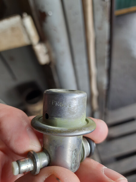 Обратний клапан бензонасоса fpr606 Kia Cerato  2008 1.6 Бензин Вишневое