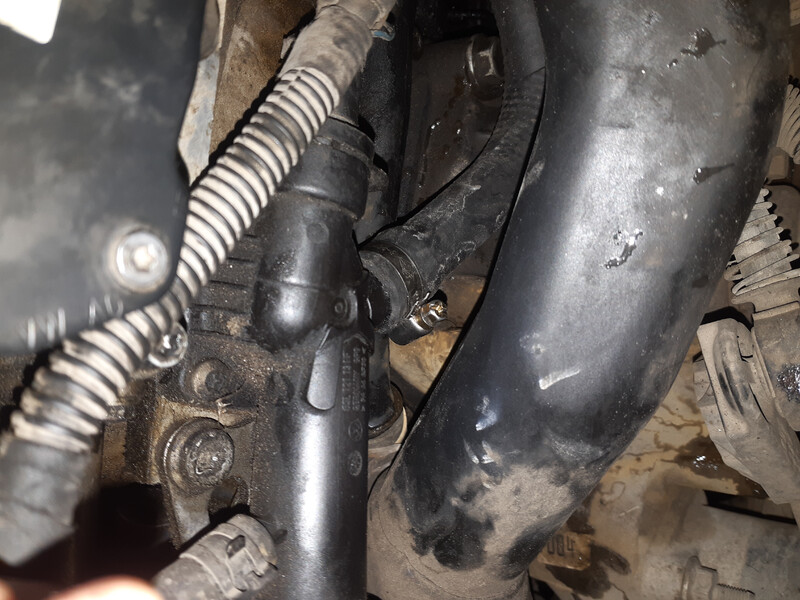 Корпус термостата 03L 121 131 F   Volkswagen Polo