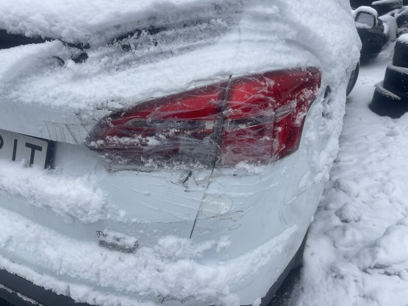 Фанарь задній в кришку багажника правий Ford Focus 3  2015 універсал 1.6 Бензин 