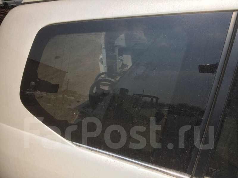 Стекло собачника правое Lexus GX 470 2005 4.7 Бензин Киев
