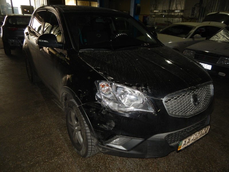 Бампер передний (верхняя и нижняя часть) SSangYong Korando  2013 2.0 Дизель Киев
