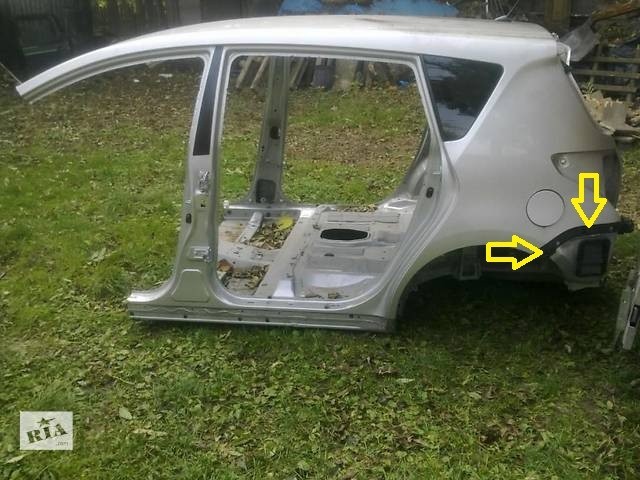 Направляющая заднего бампера левая 52576   Toyota Avensis, Toyota Verso