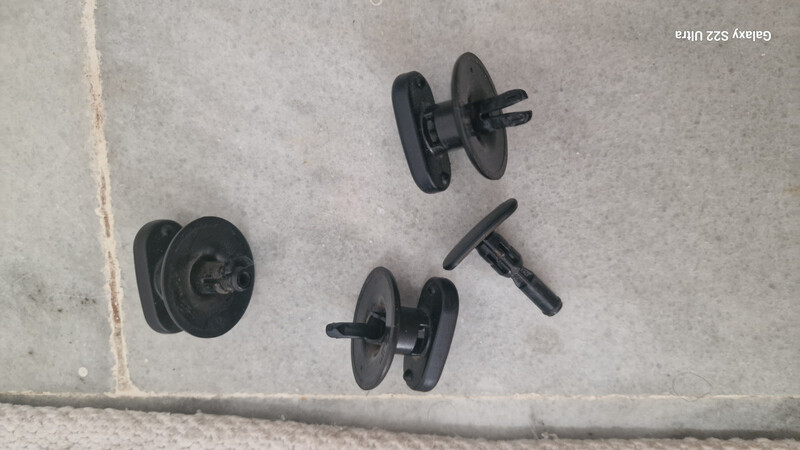 Елементи кріплення Nissan Tiida C11  2008 хетчбек 1.8 Бензин 