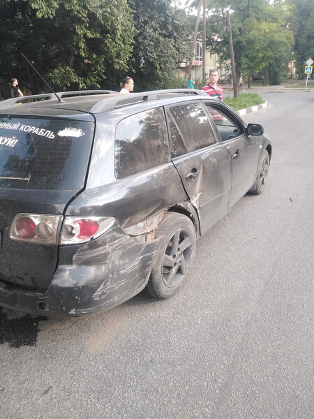 Правое заднее крыло Mazda 6  2007 универсал 2.0 Дизель Никополь