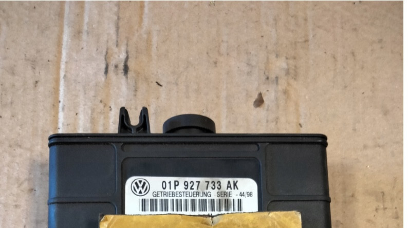 Блок акпп 01P927733AK   Volkswagen T4 (Transporter)