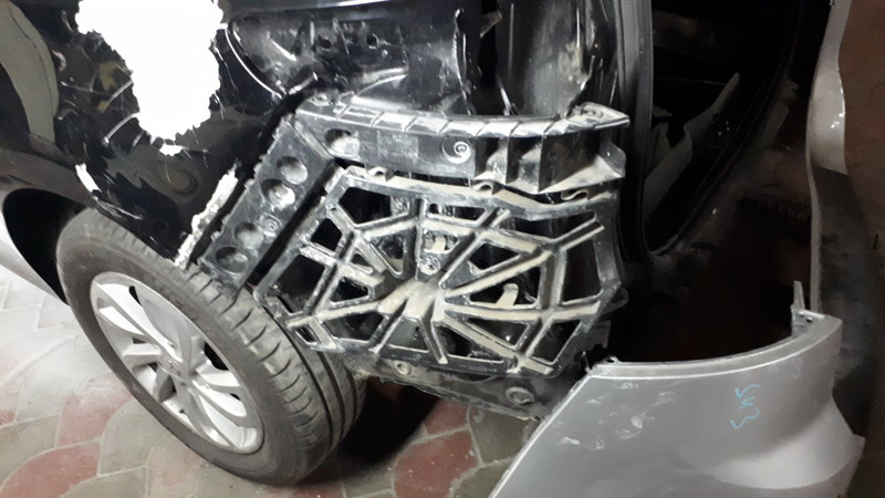 Шахта заднього бампера ліва Renault Grand Scenic 4  2016 універсал 1.5 Дизель 