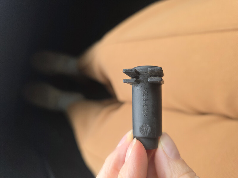 Трубка гидропривода сцепления Renault Laguna 2  2002 1.9 Дизель 