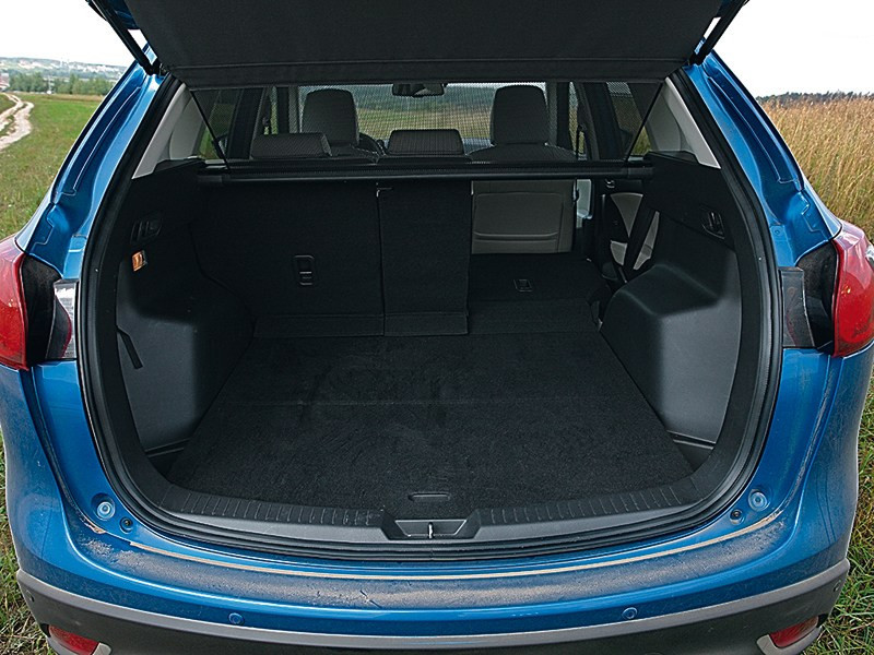 Шторка багажника KD456834XA02   Mazda CX-5