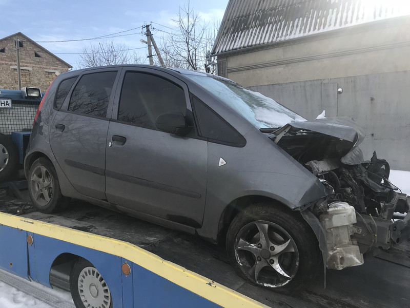 Капот Mitsubishi Colt хэтчбек 2007 г.  1.3 л бензин Одесса