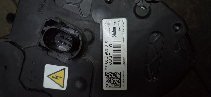 Генератор Audi A3  2022 