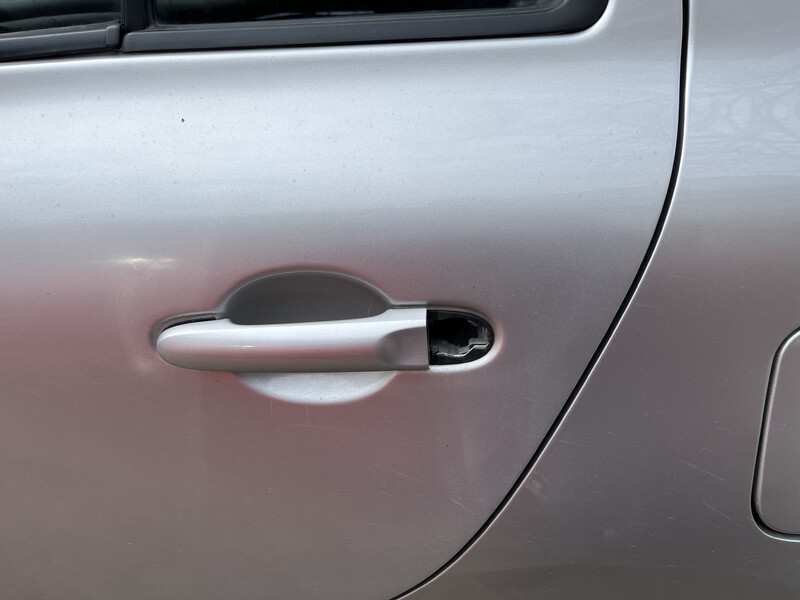 Ручка дверей Nissan Micra  2010 хетчбек 1.2 Бензин Чоп