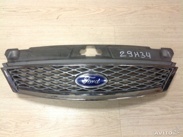 Решітка радіатора Ford Mondeo 3  2005 2.0 Бензин Львів