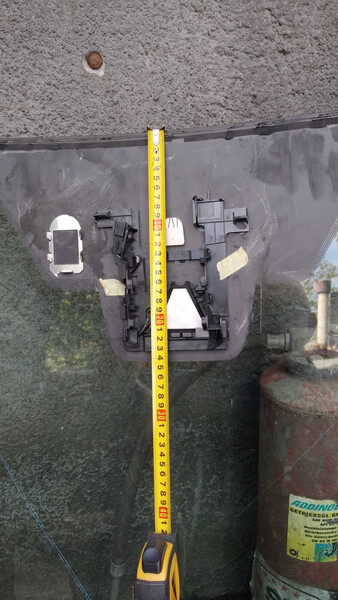 Кронштейн камеры дорожных знаков Lexus NX 300 2018 р.  2.0 л бензин