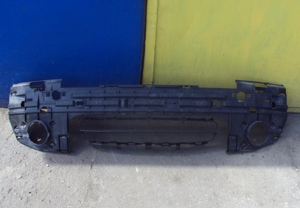 Пластиковый абсорбер переднего бампера Volvo S60  2006 2.0 Бензин 