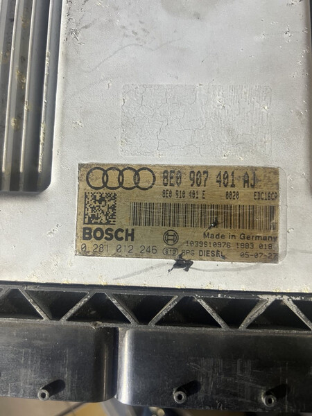 Блок управління Audi A4 B7  2005 універсал 3.0 Дизель 