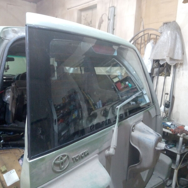 Задняя ляда в сборі зі склом Toyota Land Cruiser  1997 3.4 Бензин Полтава