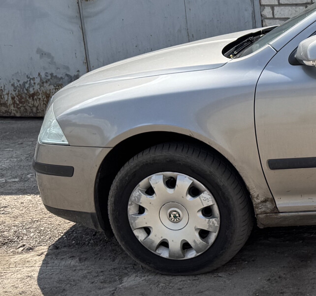 Крыло переднее Skoda Octavia A5  2006 универсал 2.0 Дизель Харьков