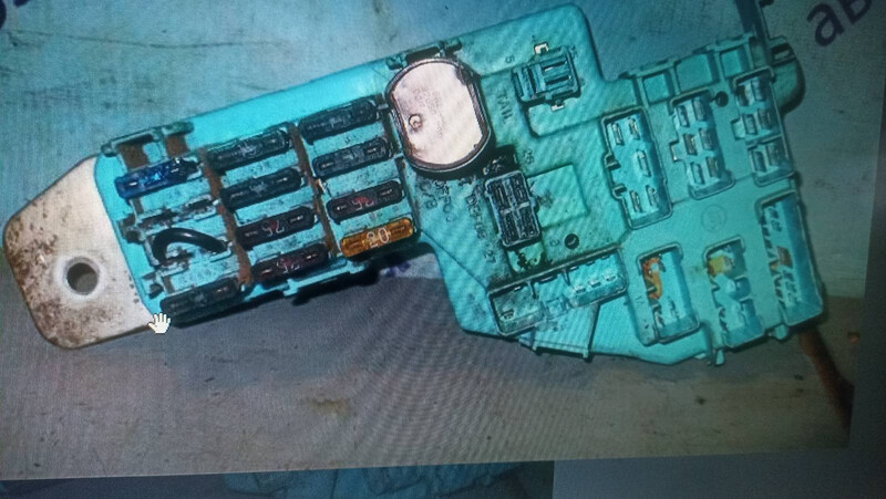 Блок предохранителей Toyota Carina  1984  Дизель Одесса