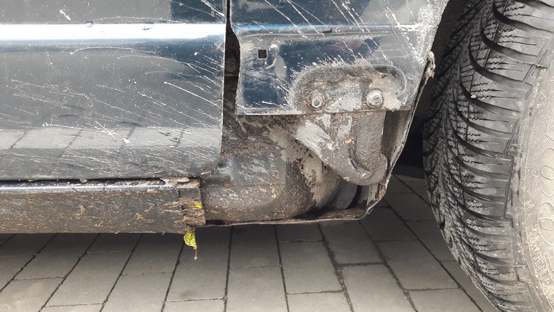 Накладка порога правая передняя Mazda Xedos 9  1994 2.5 Бензин Киев