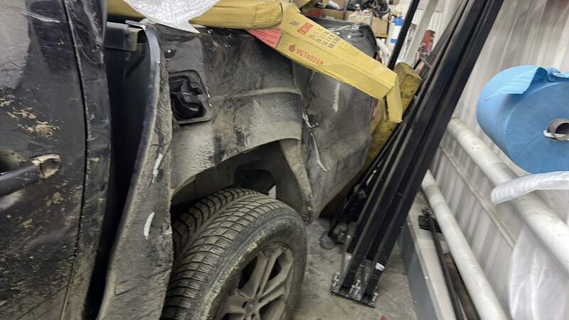 Дверь передняя левая, крыло заднее левое Volkswagen Amarok  2011  Дизель 