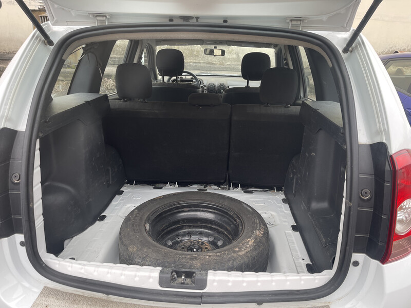 Ролет в багажник полка Renault Duster  2011 універсал 1.6 Бензин 
