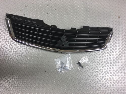 Решітка бампера 7450A661   Mitsubishi Galant