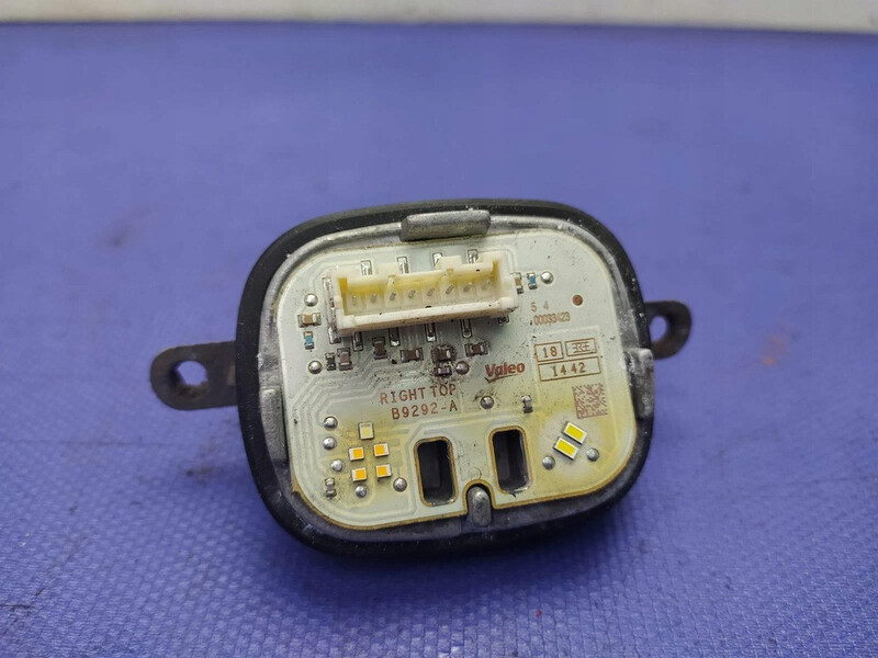 Лампа дневного света Peugeot 508  2017 универсал 2.0 Дизель Киев