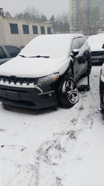 Полуось передняя левая Jeep Compass  2018 2.4 Бензин Киев