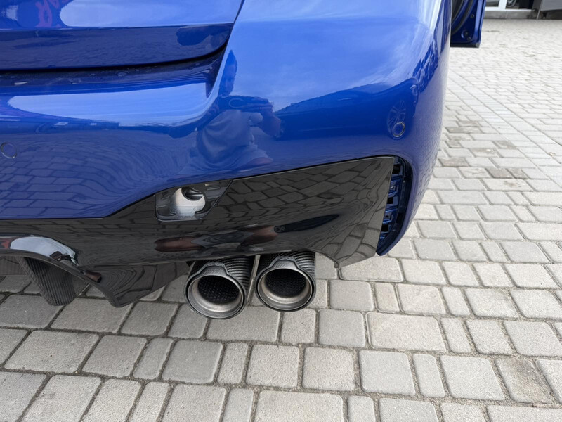 Заглушка в задний бампер BMW M5  2021 4.4 Бензин 