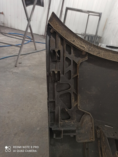 Кріплення переднього бампера Volkswagen Golf  2008 универсал 1.9 Дизель Ружин