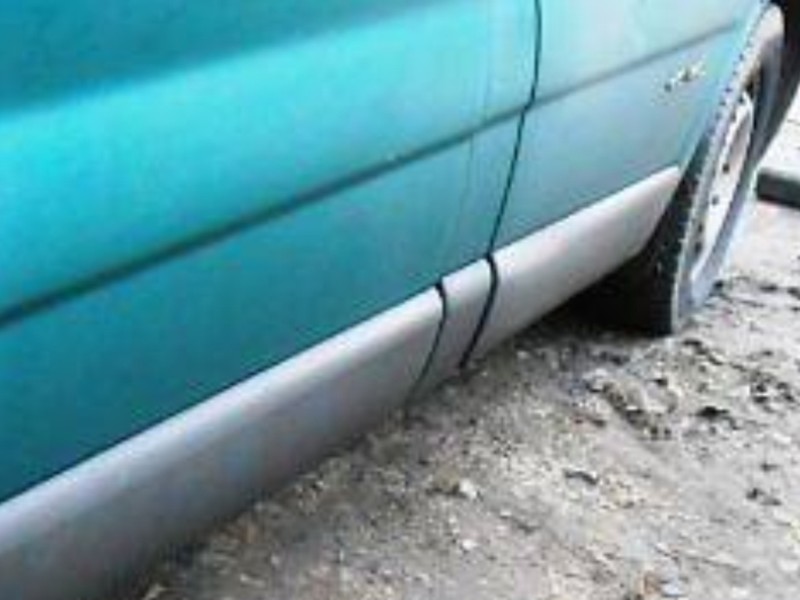 Молдинг Renault Trafic 2 2003 р.  1.9 л дизель Полтава